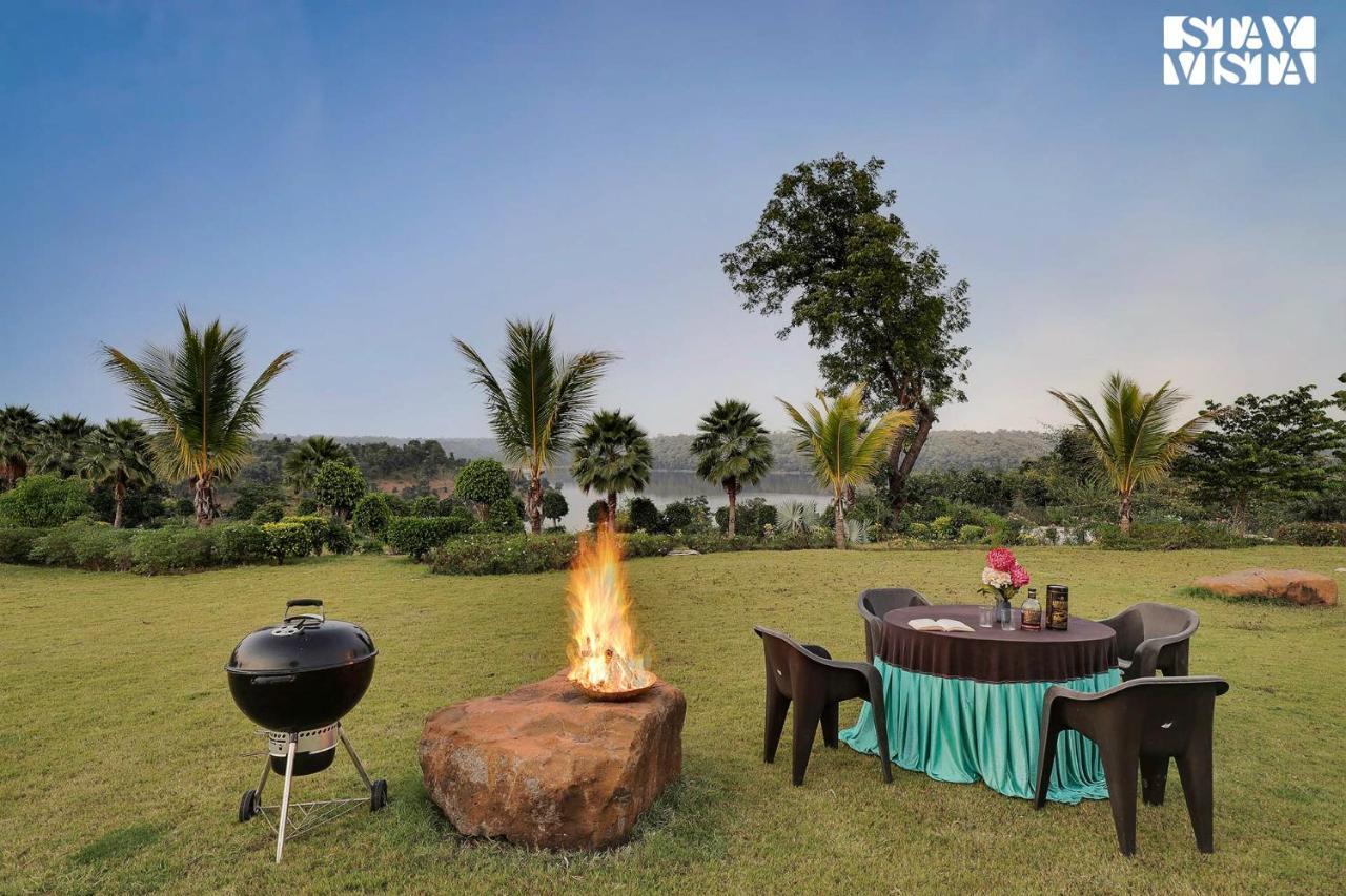 Stayvista'S Lakeside Whispers - Lake & Mountain-View Villa With Lawn & Indoor-Outdoor Games Nagpur Exterior foto
